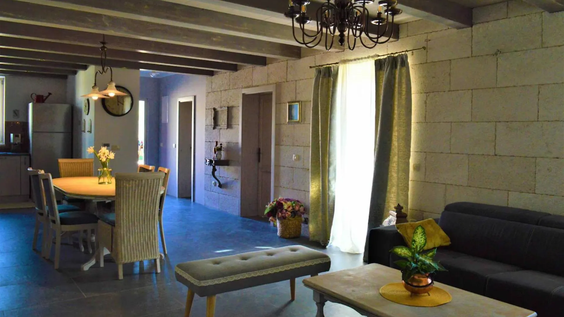 Apartments Balatura Rtina